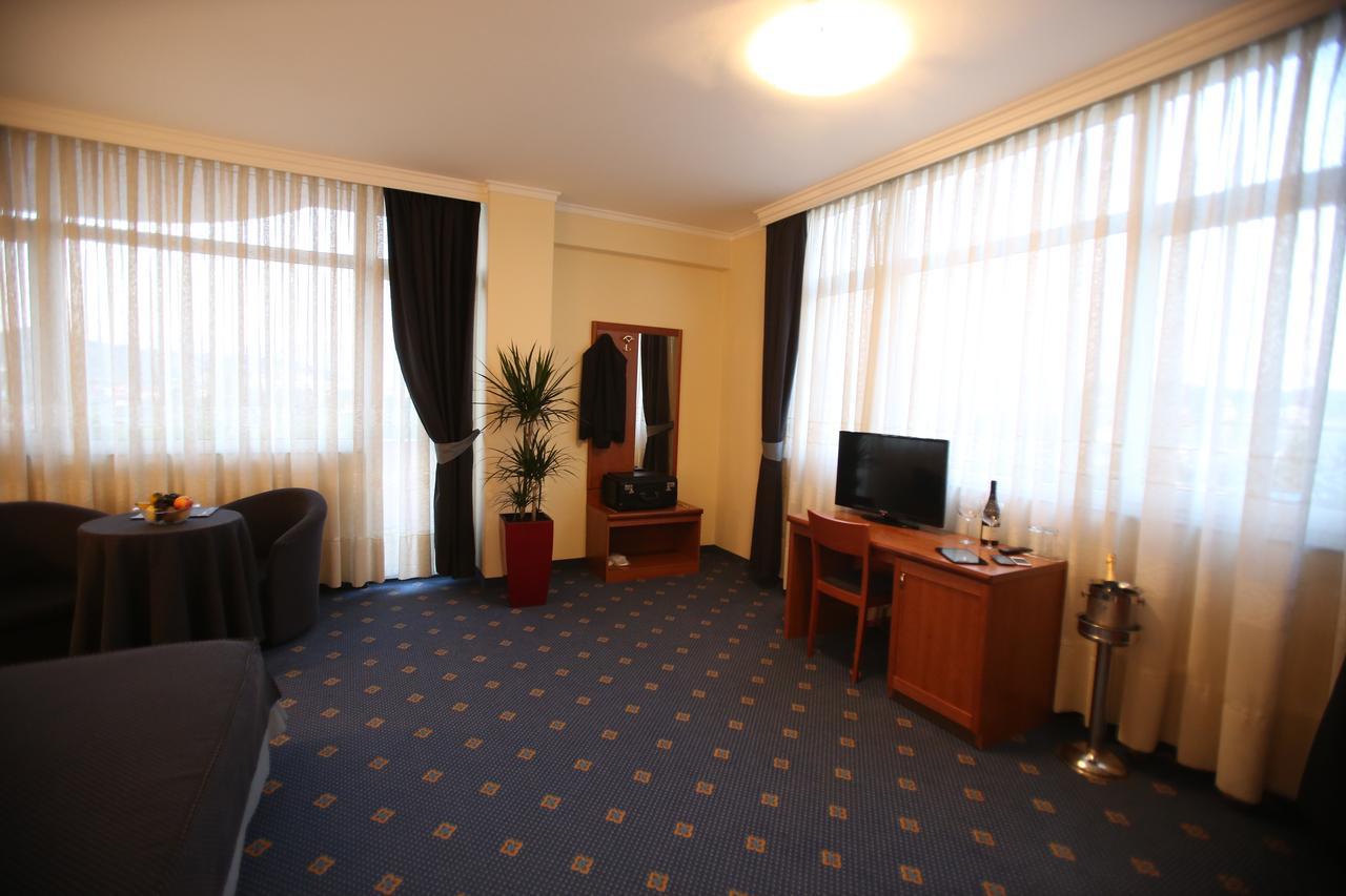 Hotel Continental Vore Luaran gambar