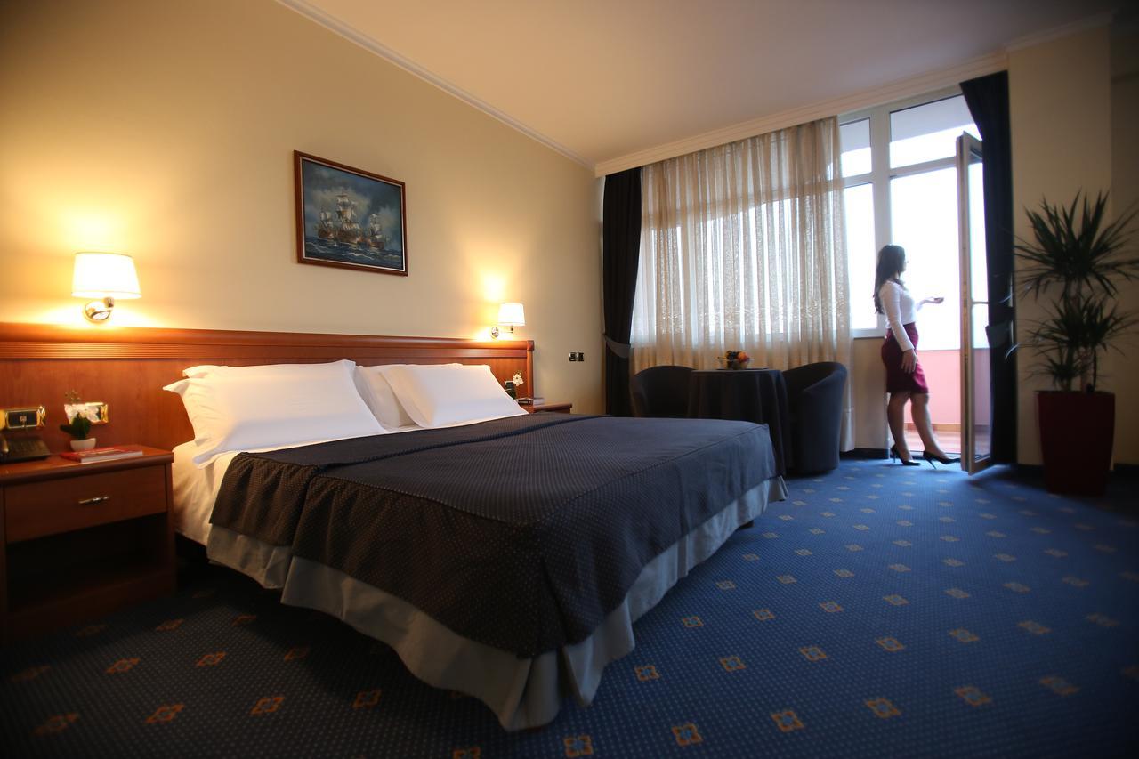 Hotel Continental Vore Luaran gambar
