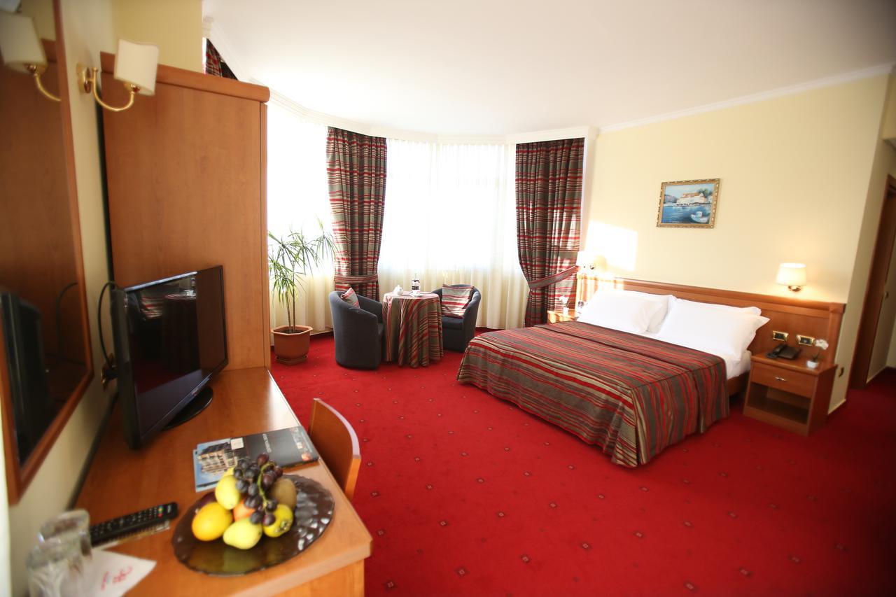 Hotel Continental Vore Luaran gambar